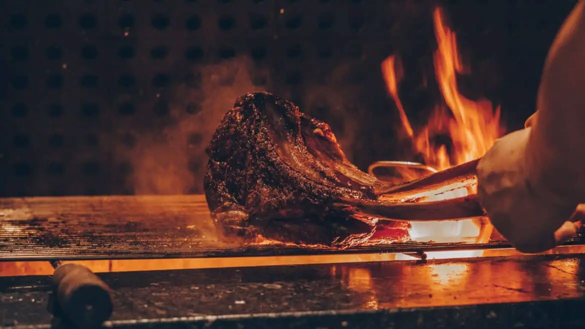 How To Grill A Tomahawk Steak (And Not Mess It Up) Smokey Grill BBQ