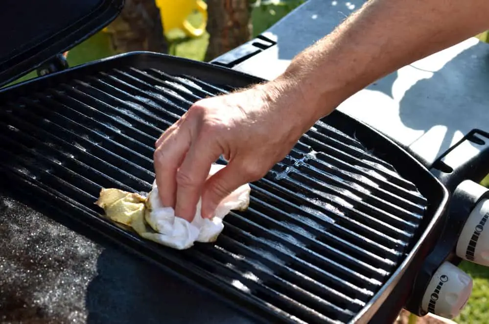 Roll Up Your Sleeves and Get to Cleaning Your Stainless Steel Grill Grates