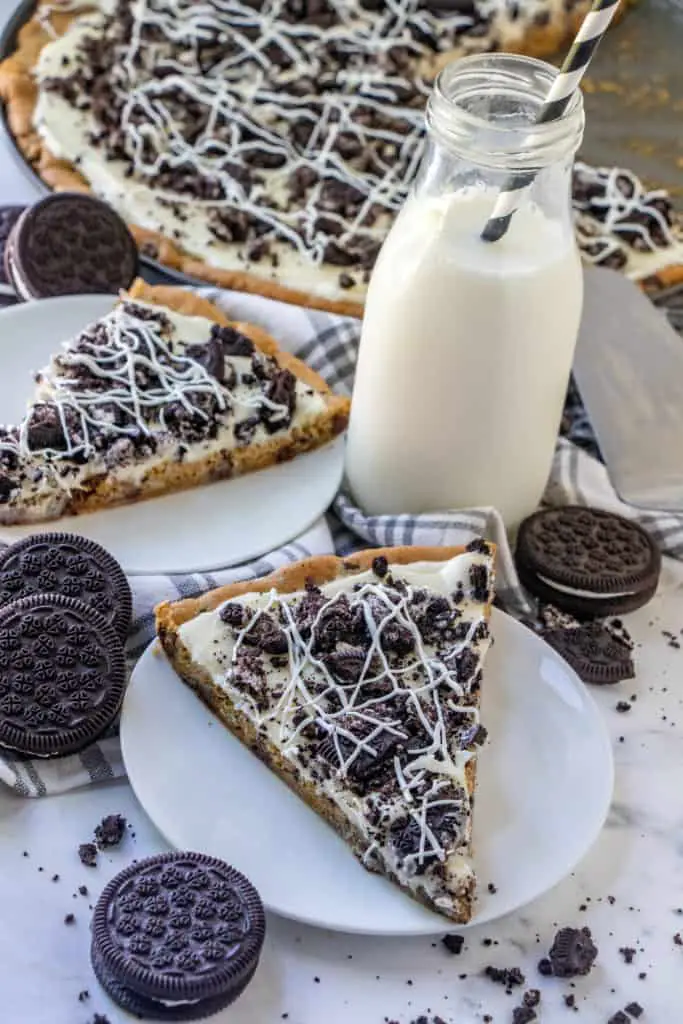 Cookies And Cream Pizza